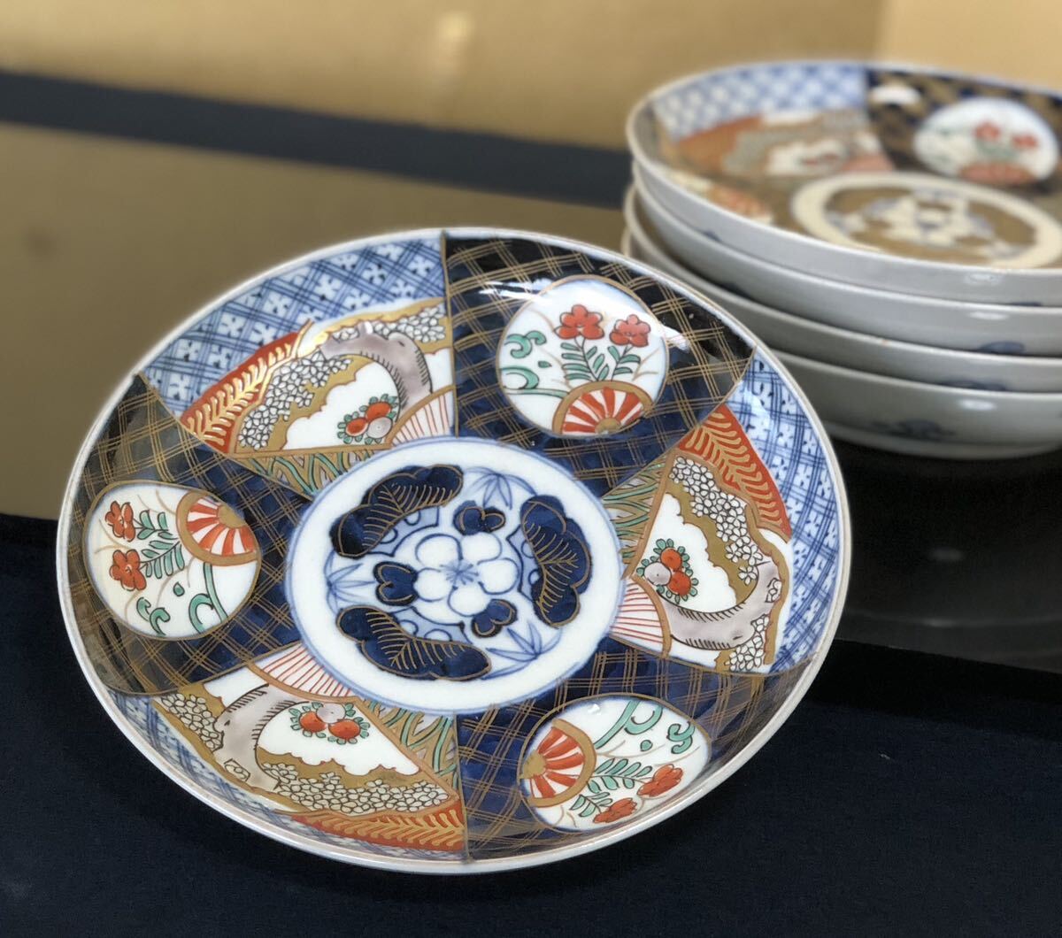 煎茶道具 伊万里煎茶碗5客 金彩色絵 茶器 古伊万里 蒸し暑 - 工芸品 煎茶道具 伊万里煎茶碗5客 金彩色絵 茶器 古伊万里 蒸し暑 - 工芸品