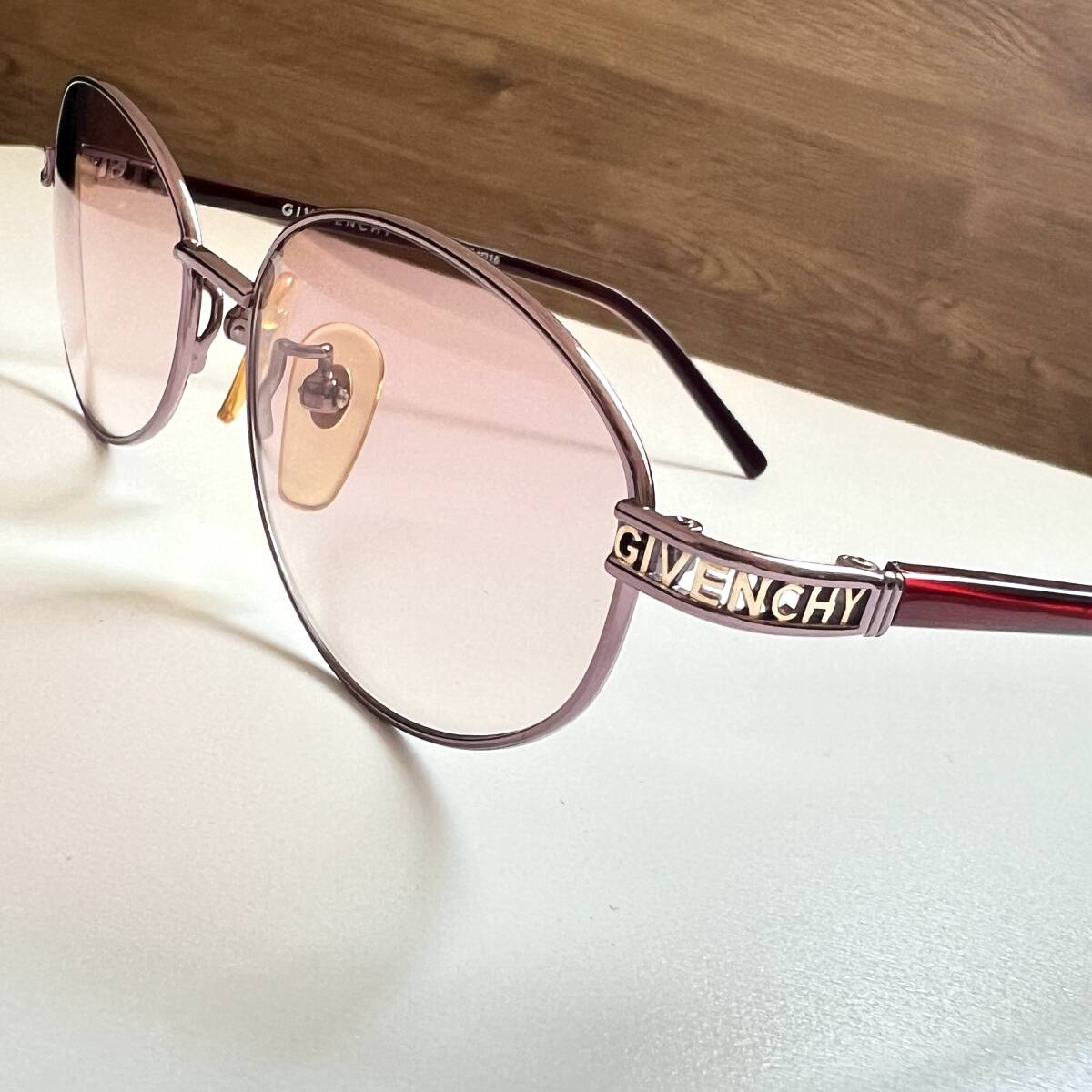 GIVENCHY ジバンシー オーバル型 サングラス メガネ 眼鏡 GIVENCHY ジバンシー オーバル型 サングラス メガネ 眼鏡