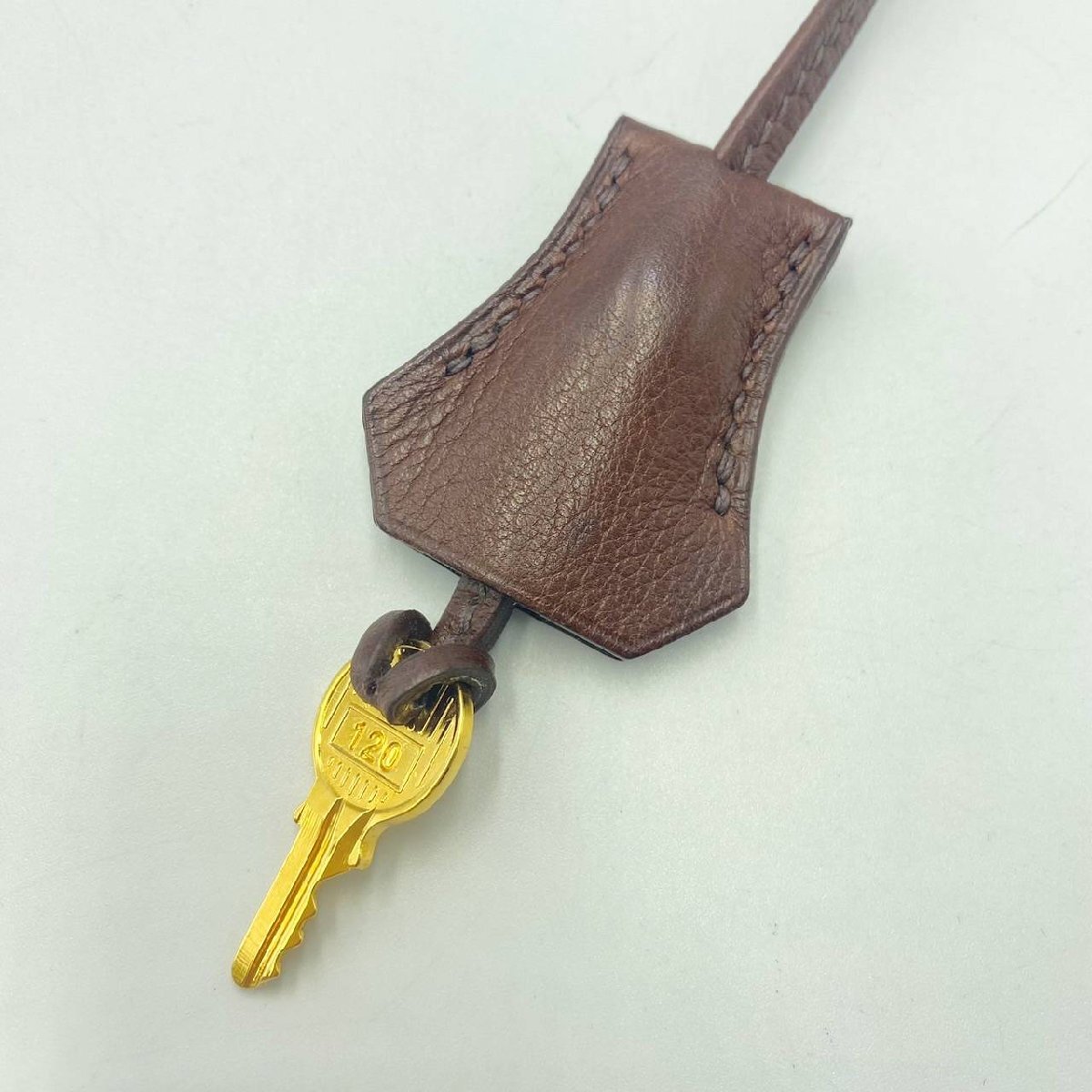 Yahoo!オークション - エルメス クロシェット 鍵のみ 120 <小物 Yahoo!オークション - エルメス クロシェット 鍵のみ 120 <小物