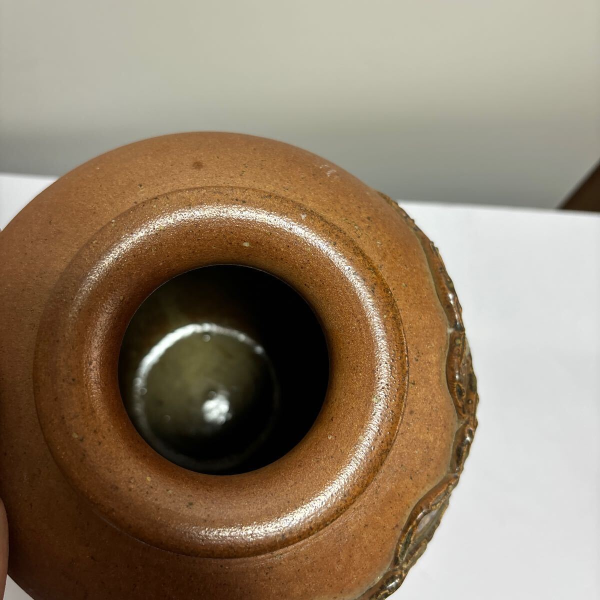 古い壺 ヴィンテージ 信楽焼 印あり 花瓶 花器 壺 花入 骨董品 古い壺 ヴィンテージ 信楽焼 印あり 花瓶 花器 壺 花入 骨董品