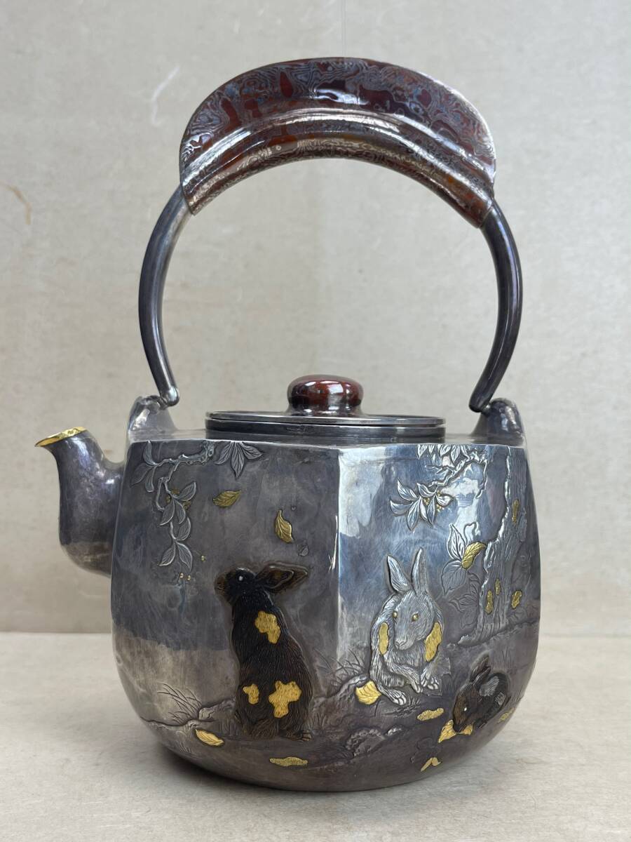 純銀製 槌目湯沸 緋銅内張銀蓋 貴石摘 鉄取手 桐箱付 煎茶道具 純銀保証 純銀製 槌目湯沸 緋銅内張銀蓋 貴石摘 鉄取手