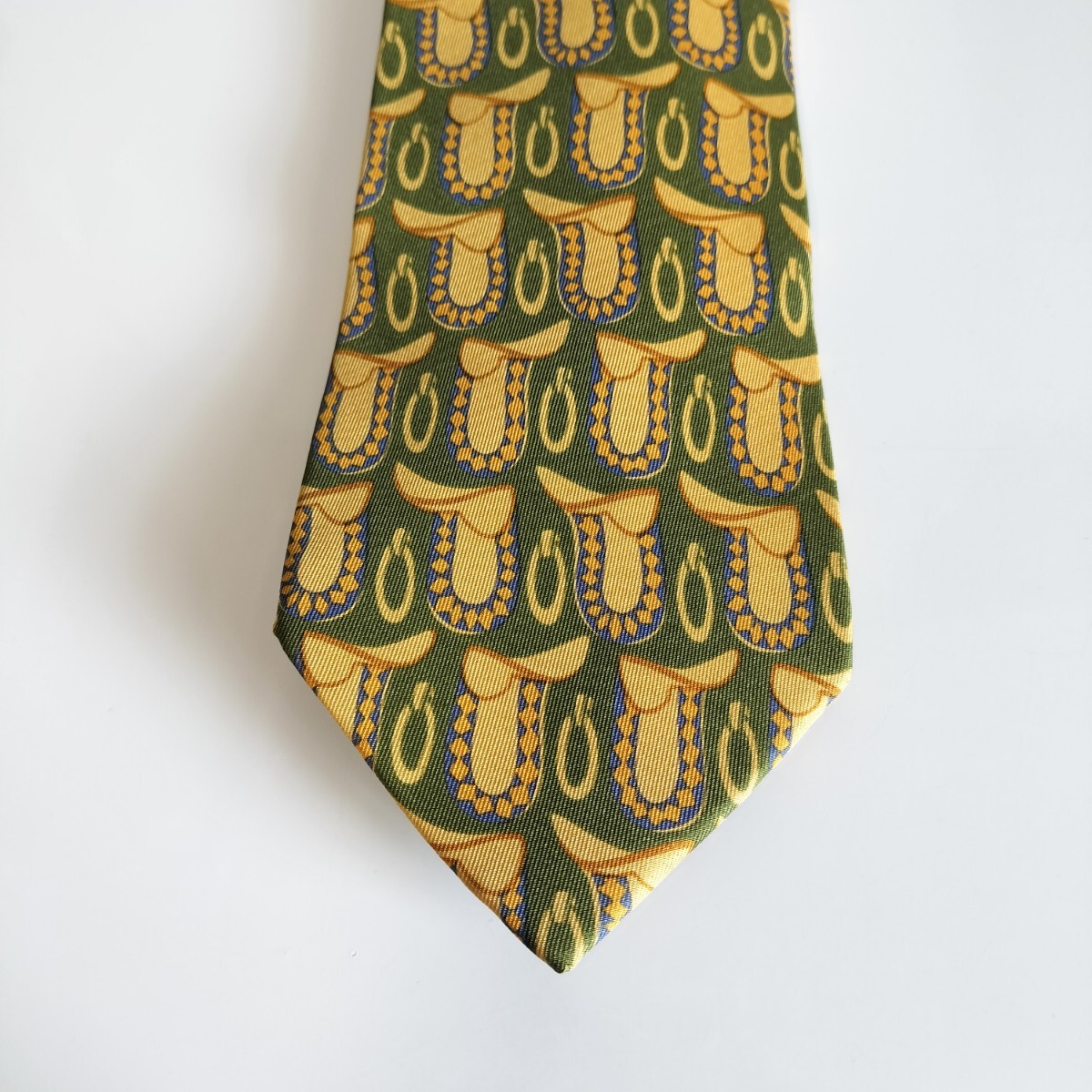 グッチ（GUCCI）緑ゴールド柄柄ネクタイ