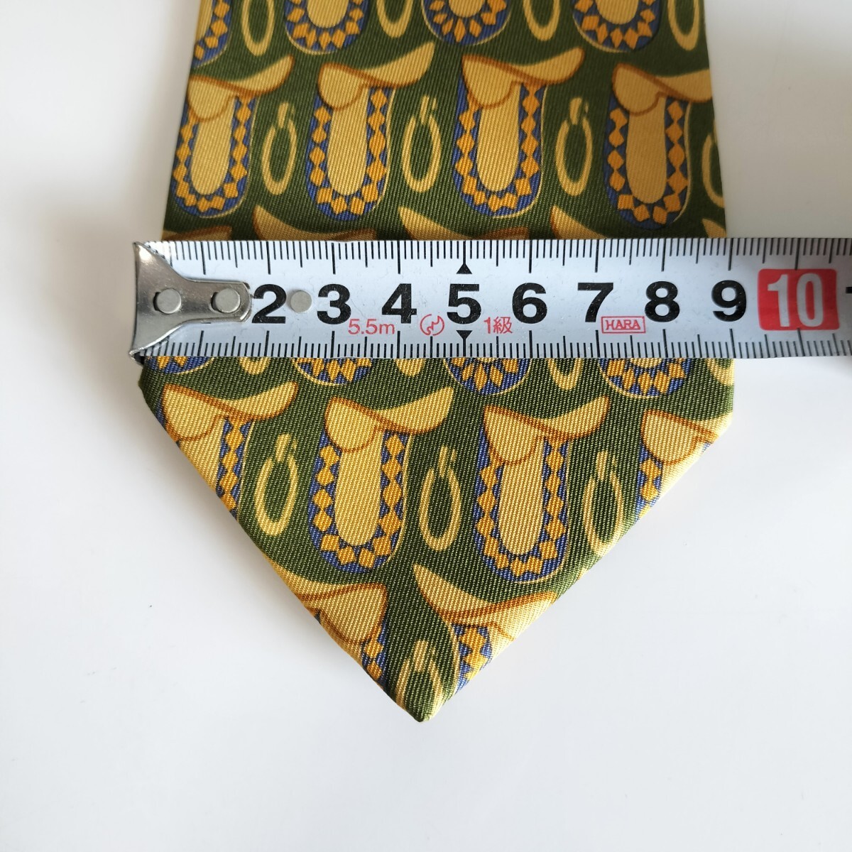 グッチ（GUCCI）緑ゴールド柄柄ネクタイ