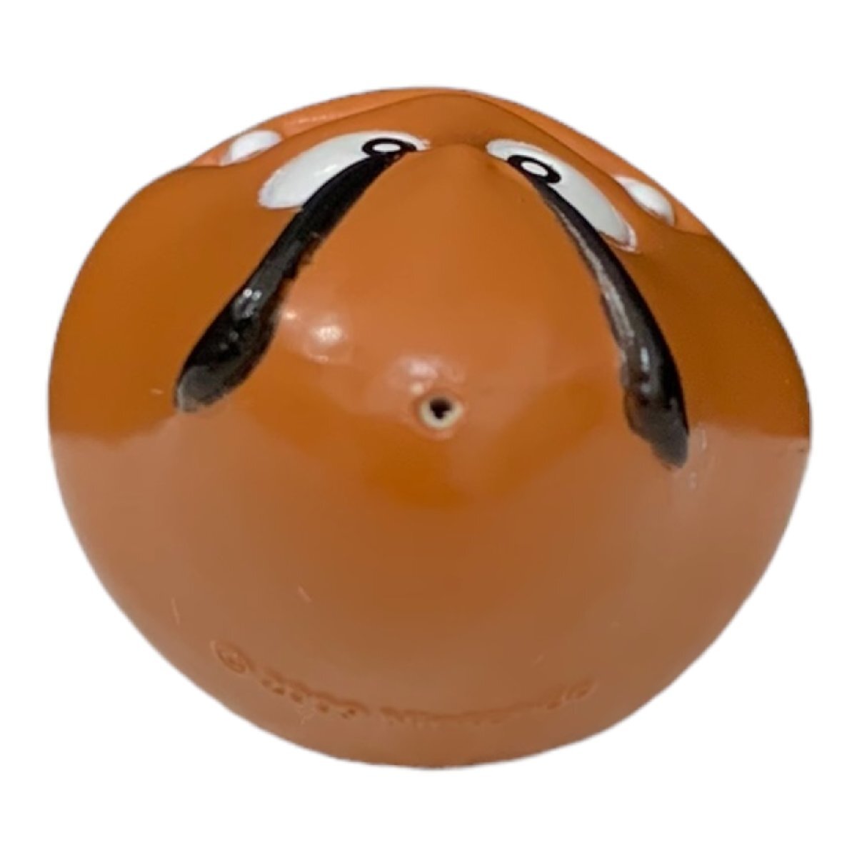 クリボー 「スーパーマリオブラザーズ」フィギュア★サイズ約2.5cm〈ae