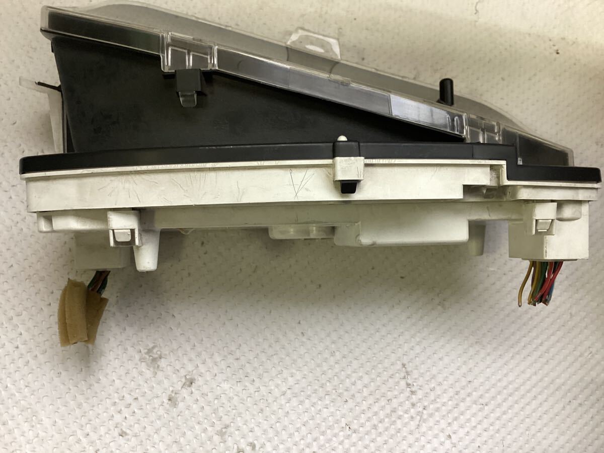 EKクラッシー H81W スピードメーター AT 8100A021 MM0032-117 走行距離 132351km 中古
