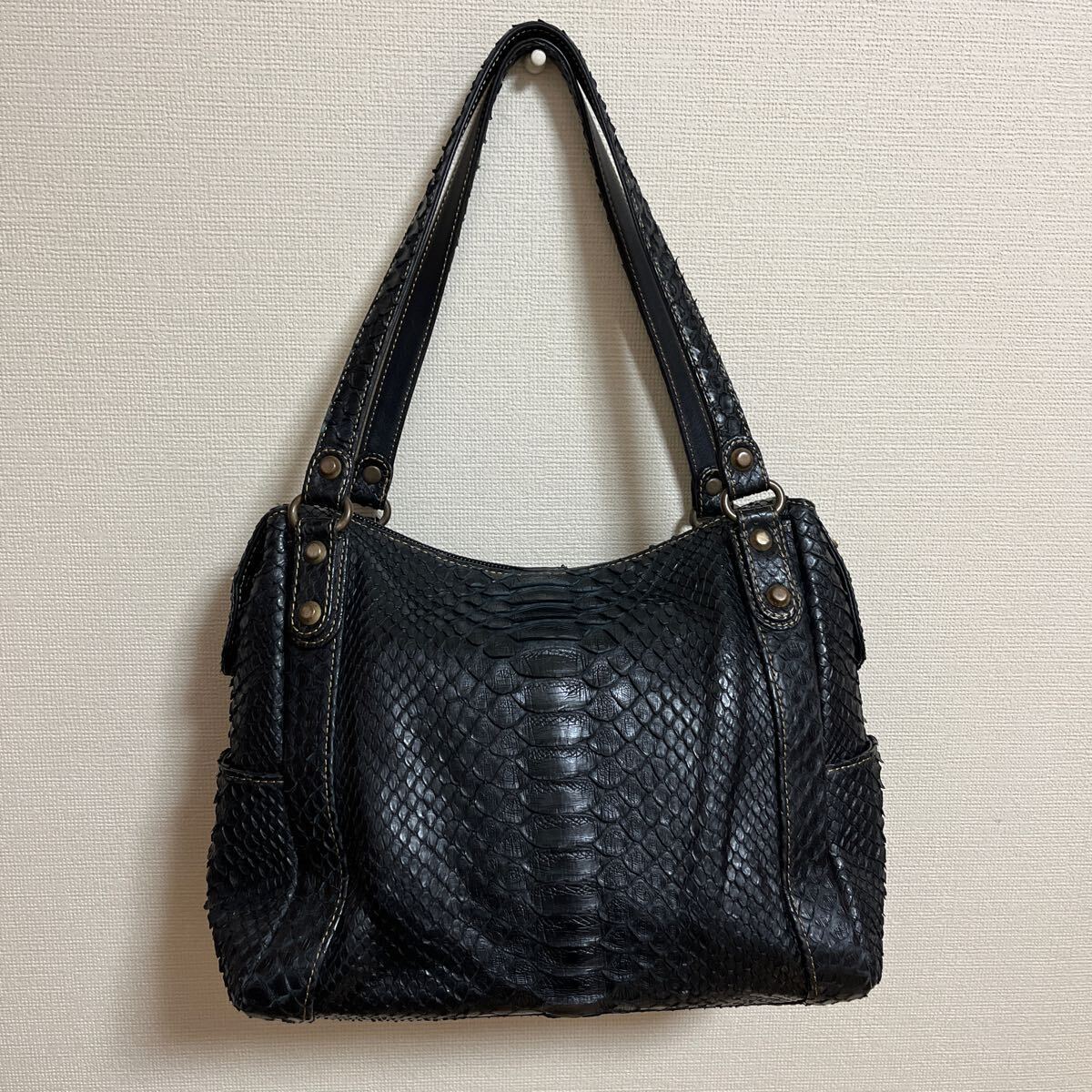 MONTOWA モントワ 蛇革 パイソンレザー エキゾチックレザー MONTOWA モントワ 蛇革 パイソンレザー エキゾチックレザー