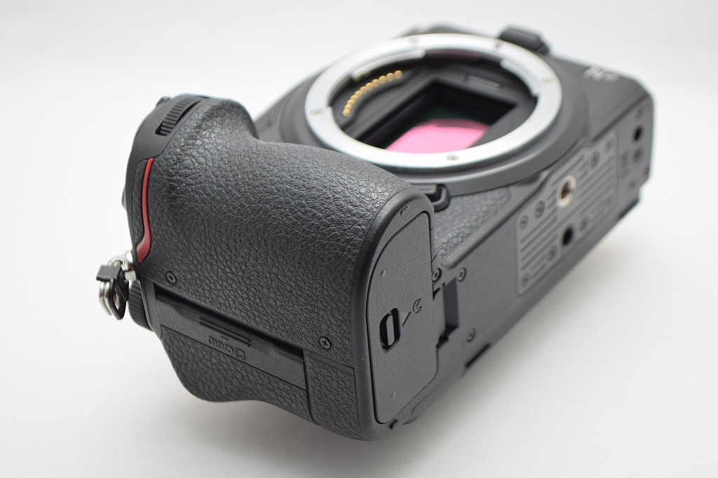 ニコンZ5ボティ (元箱)ショット数4700回 美品。 Yahoo!オークション - 美品 Nikon ニコン Z5 ボディ 元箱付