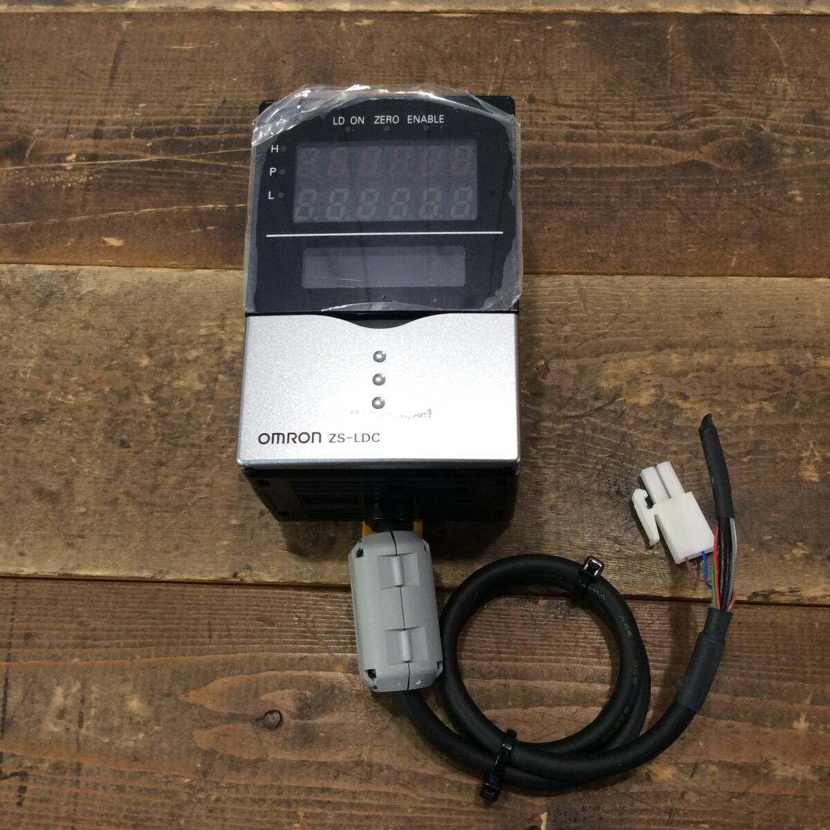 ●【AH-07133】中古品 OMRON オムロン スマートセンサ コントローラ ZS-LDC11【レターパックプラス・送料全国一律600円可】