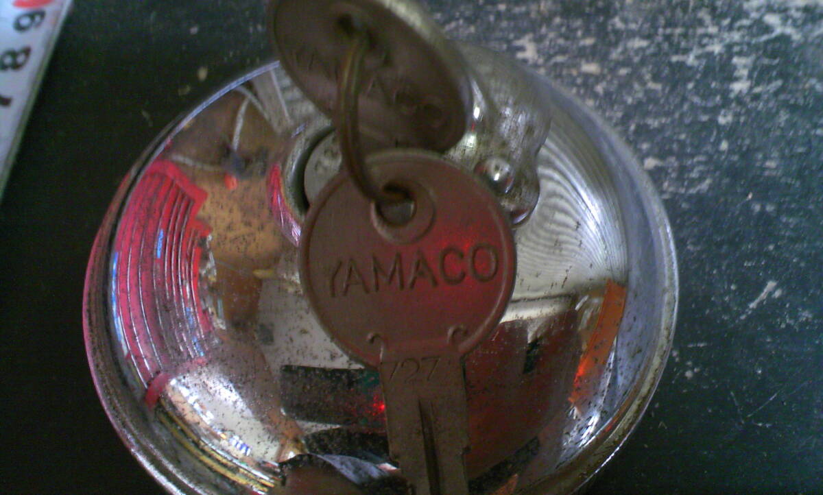 YAMACO! крышка лючка бензобака!!
