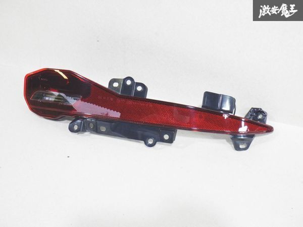 程度良好！！ トヨタ 純正 AZSH35 TZSH35 クラウン クロスオーバー バックランプ リフレクター 右 右側 運転席 KOITO 30-476 即納 棚21M