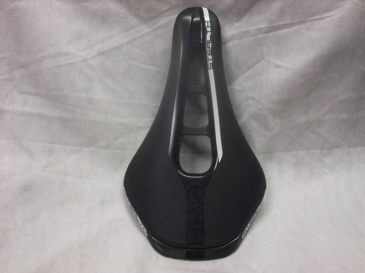 シマノプロ SHIMANO PRO ステルスカーボン STEALTH サドル カーボンレール 美品 142ミリ オプション付き_画像4