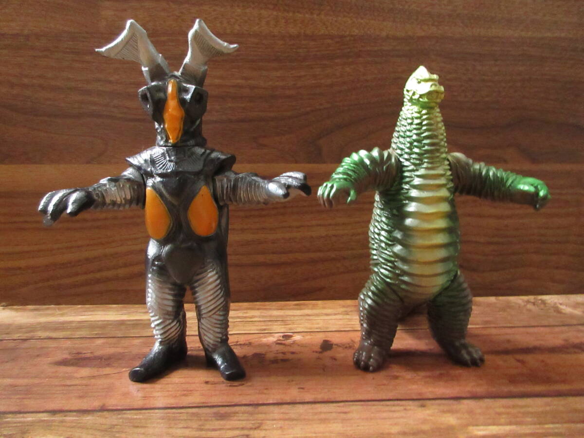 激安 超特価商店街 レッドキング&ゼットン 硬質ソフビ ウルトラコレクション 1983 レッドキング