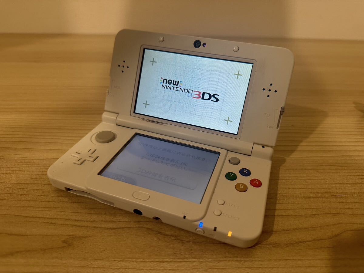 ◇ 通電動作確認済 任天堂　NINTENDO ニンテンドー3DS Newニンテンドー3DS ホワイト　KTR 001
