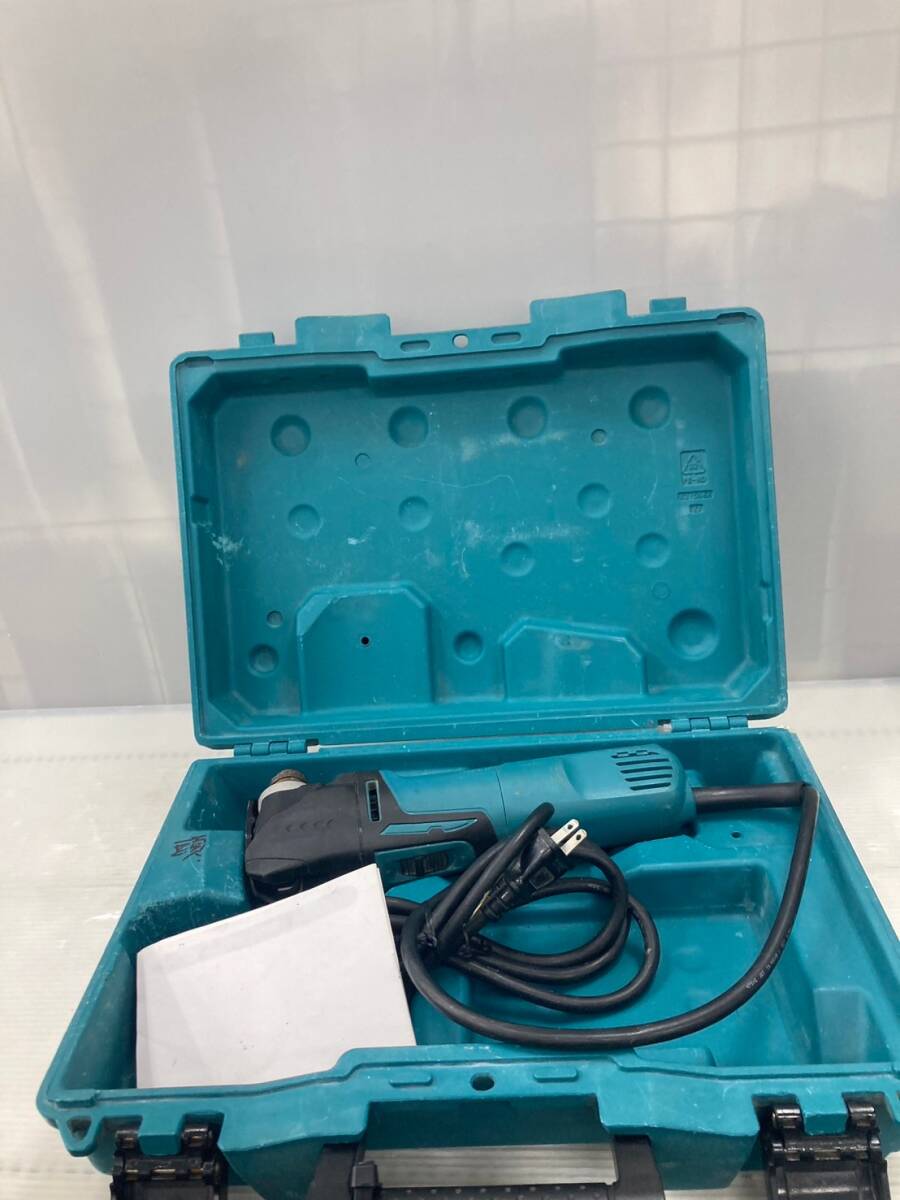 【中古品】【0924】★makita(マキタ) 100v マルチツール TM3010CT　ITJZRPJHCPPM