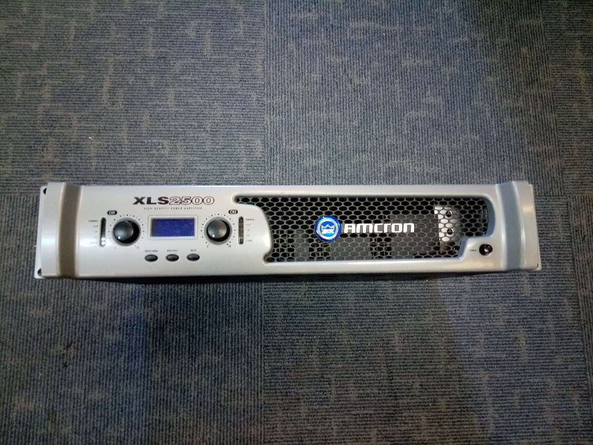 ３．AMCRON　アムクロン　XLS2500　パワーアンプ　ジャンク中古品　ser no.8500820283
