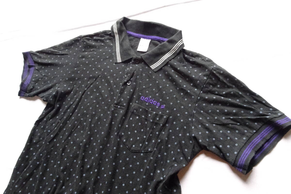 adidas NEO LABEL/アディダス/半袖ポロシャツ/Tシャツ素材/ドット柄/襟白3本ライン/袖口紫3本ライン/黒/ブラック/Mサイズ(8/20R)