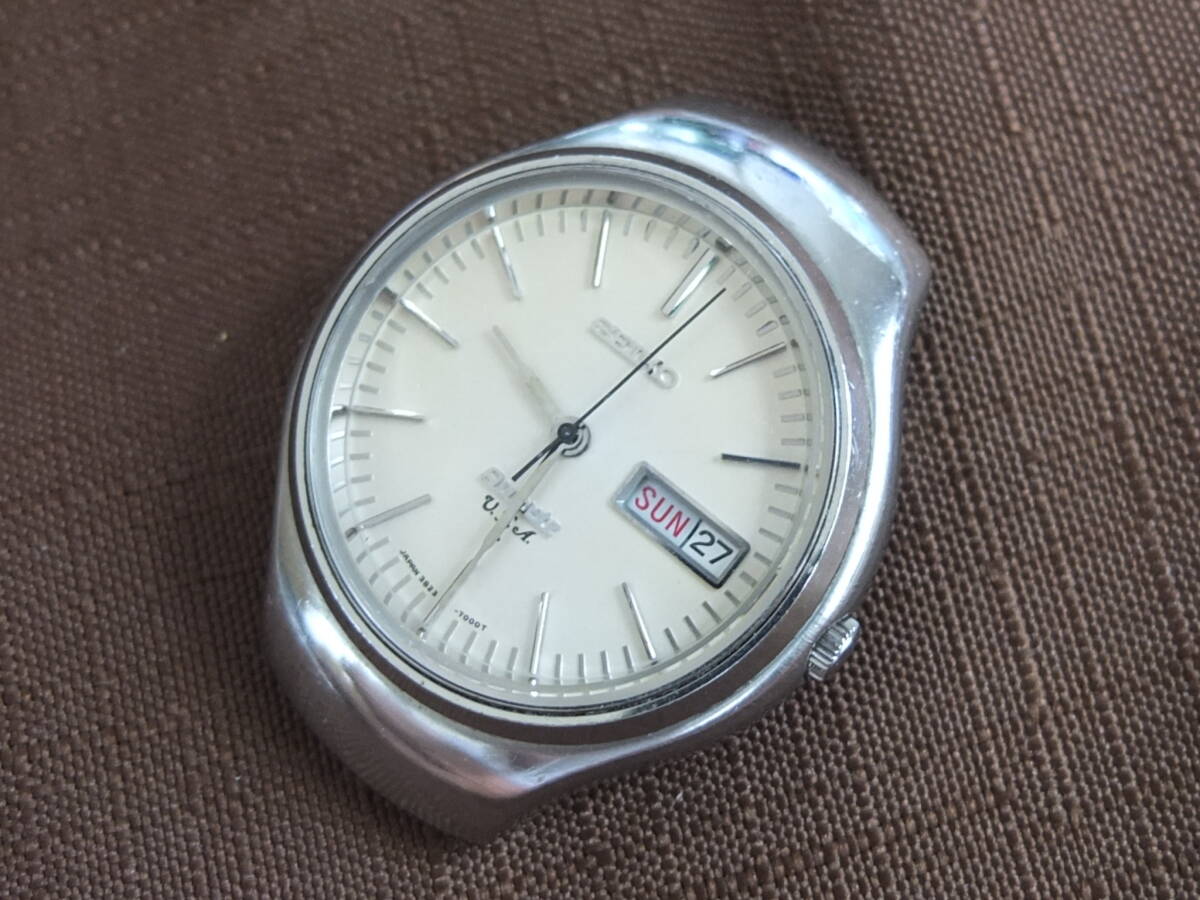 動作品 セイコー SEIKO v.f.a. vfa 3823-7000 ホワイト文字盤 ウィークデーター クオーツ VFA 稼働品