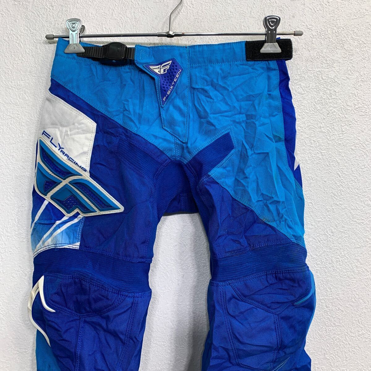FLY モトクロスパンツ W26 フライ レーシングパンツ ジュニアサイズ ブルー ホワイト ポリエステル 古著卸 アメリカ仕入 2404-27