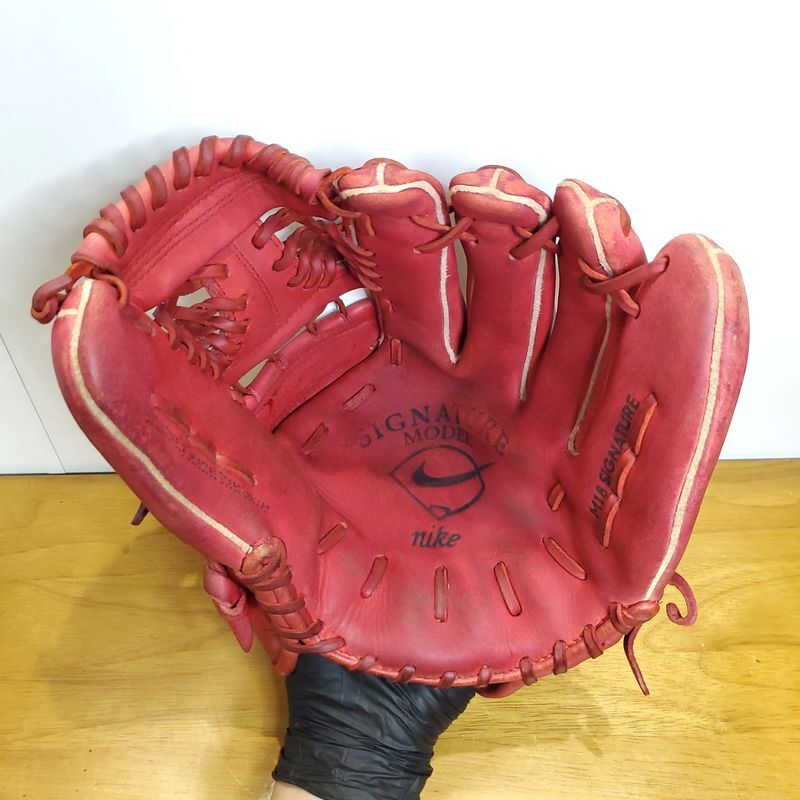 軟式 投手用グローブ NIKE 松坂大輔 SIGNATURE MODEL 軟式 投手用グローブ NIKE 松坂大輔 SIGNATURE MODEL