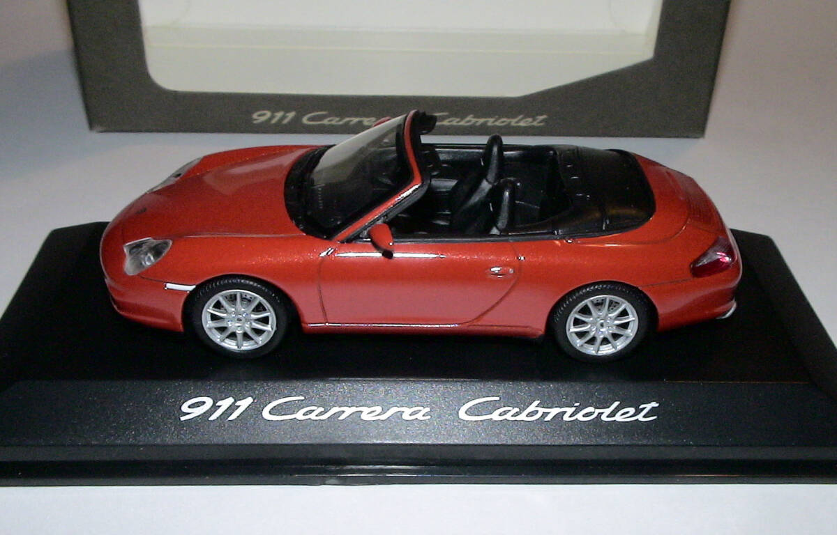 新品【ミニチャンプス】PORSCHE 911 Carrera Cabriolet WAP020 081 12 1/43 ポルシェ