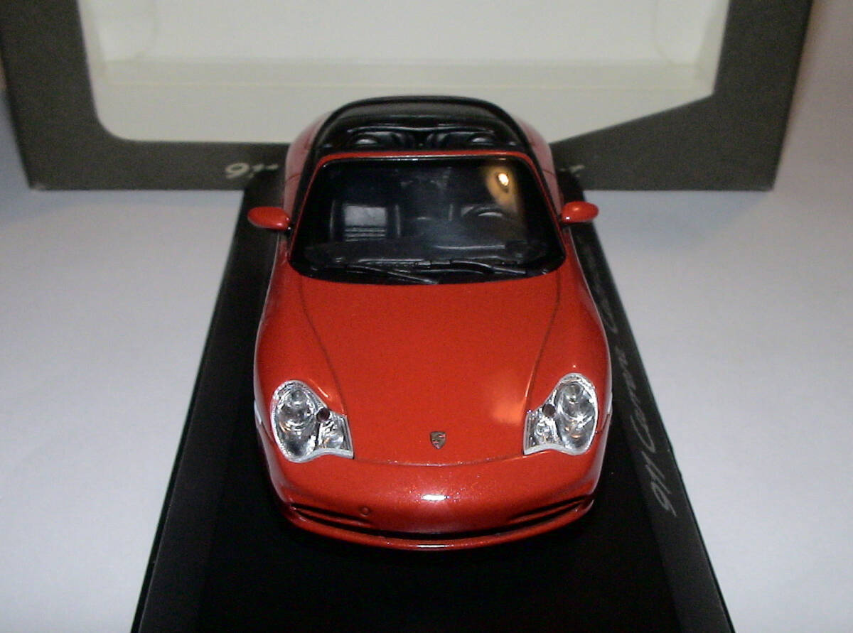 新品【ミニチャンプス】PORSCHE 911 Carrera Cabriolet WAP020 081 12 1/43 ポルシェ