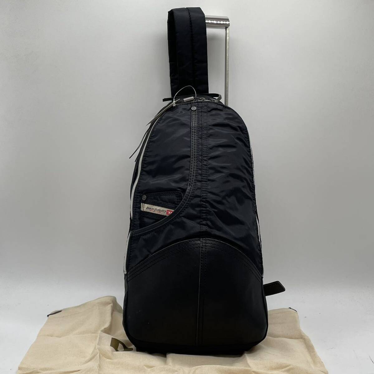⑧BN1271●DIESEL ボディバッグ 斜め掛けバッグ メンズ ワンショルダーバッグ ボディーバッグ ブラック レザー×ナイロン
