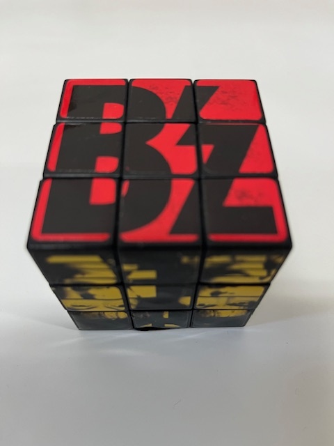 Yahoo!オークション - B'z/ルービックキューブ【非売品】 Yahoo!オークション - B'z/ルービックキューブ【非売品】