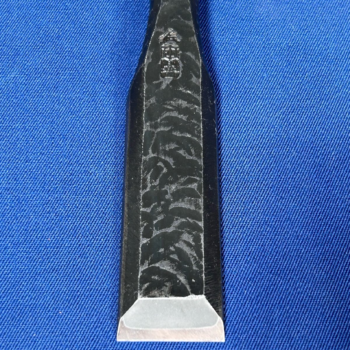 田斎作】鎚目仕上/脇差し鑿『8分/24mm:革ケース』※ダメ切型 田斎作】鎚目仕上/脇差し鑿『8分/24mm:革ケース』※ダメ切型