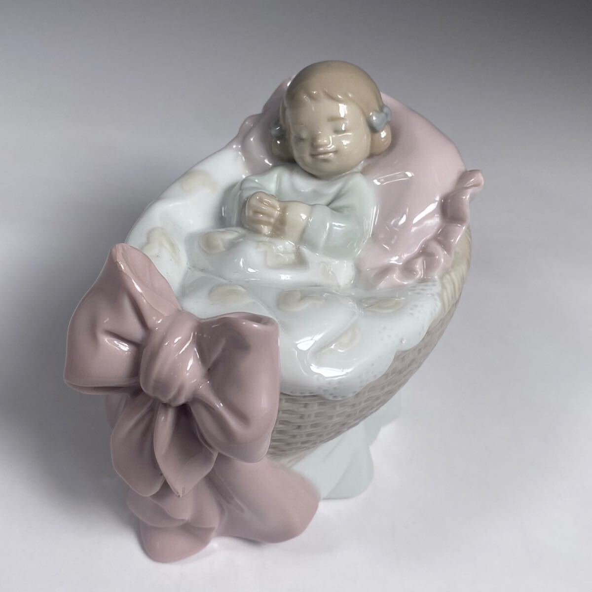 LLADRO/リヤドロ#6977 スイートベイビー A NEW TREASURE BABY LLADRO/リヤドロ#6977 スイートベイビー A NEW TREASURE BABY