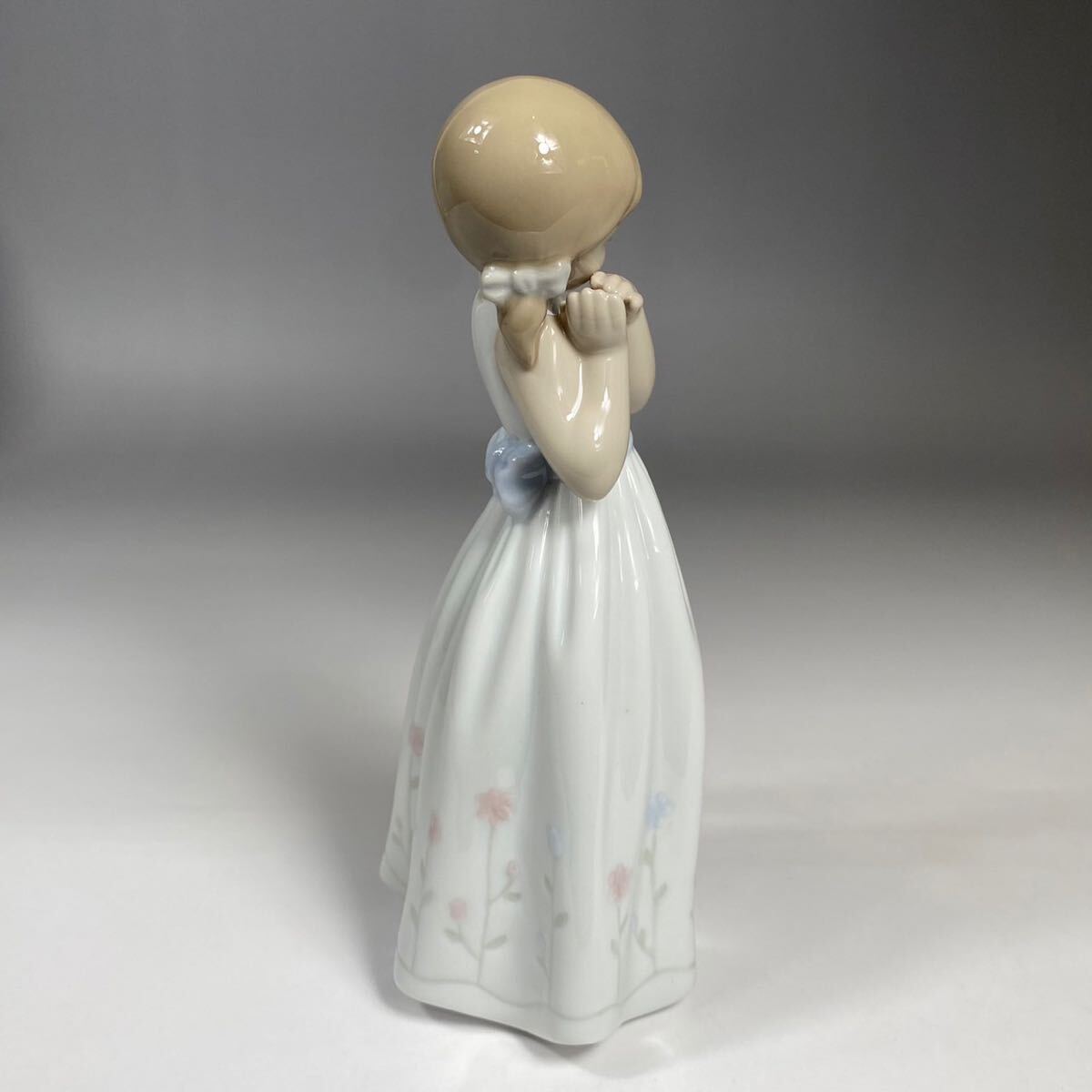 Bibian 比比昂- Lladro リヤドロ我が家のプリンセス6973 高さ約
