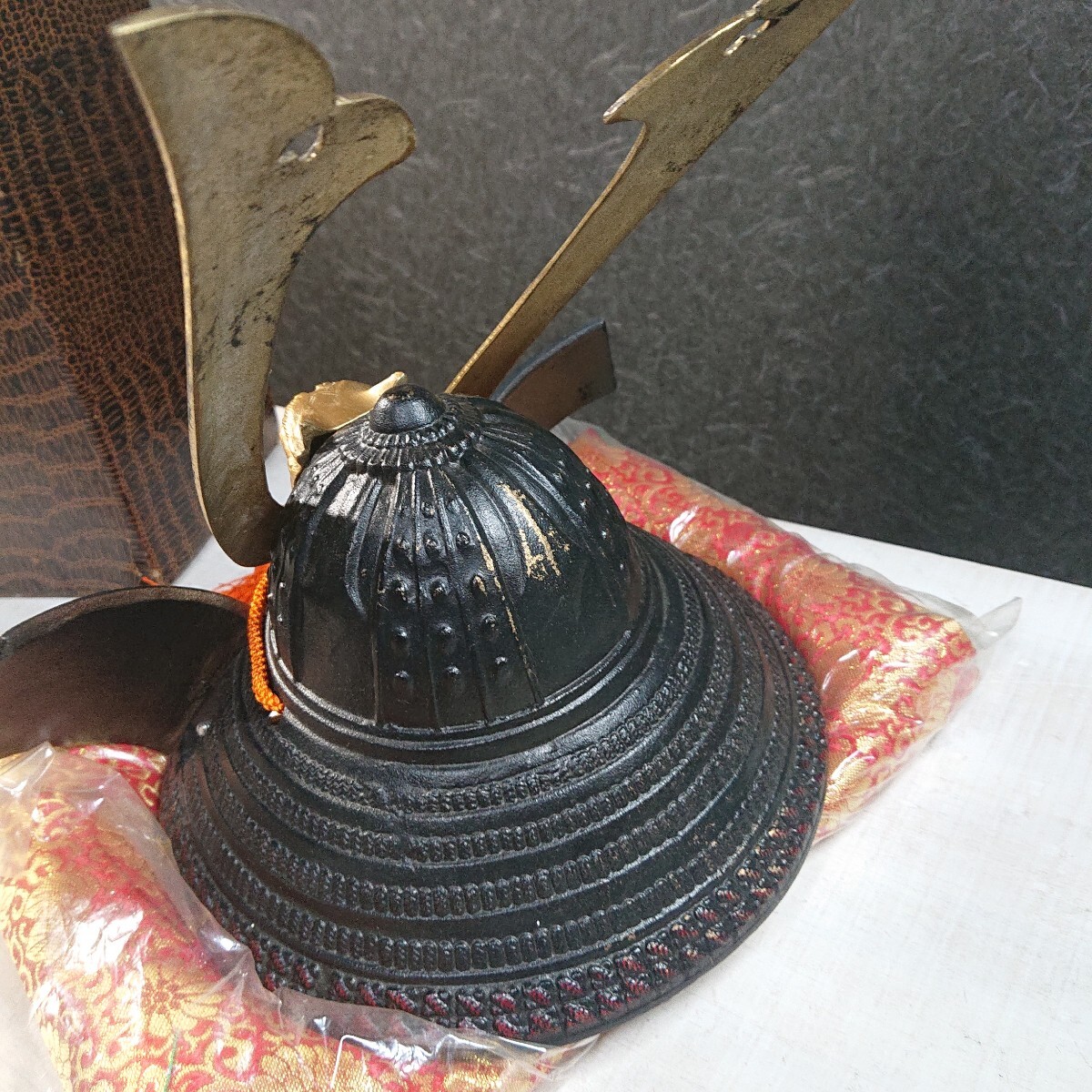 美術(shù)工蕓 和云作 源氏兜 鉄制