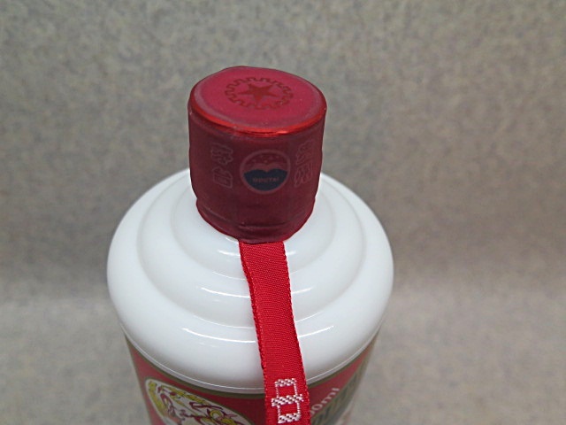 【古酒】貴州茅台酒 マオタイ酒 天女ラベル 2023 陶器ボトル 【古酒】貴州茅台酒 マオタイ酒 天女ラベル 2023 陶器ボトル