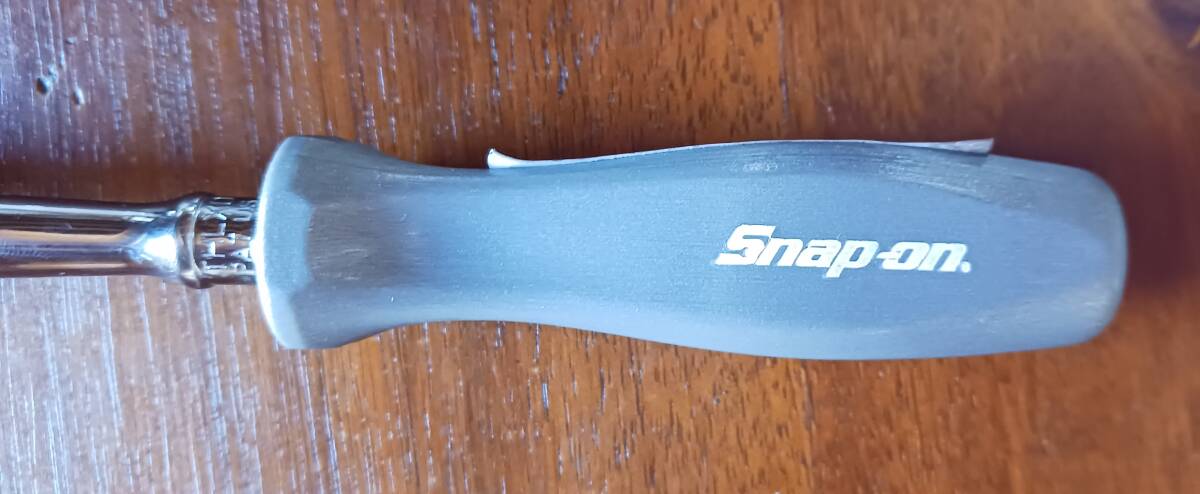 Yahoo!オークション - SNAP-ON 1/4ロッキングハードグリップ Yahoo!オークション - SNAP-ON 1/4ロッキングハードグリップ