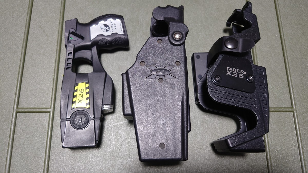 レプリカ X26 テーザー & ホルスター TASER X26レプリカ 実物ホルスター付き テーザー テイザー LE
