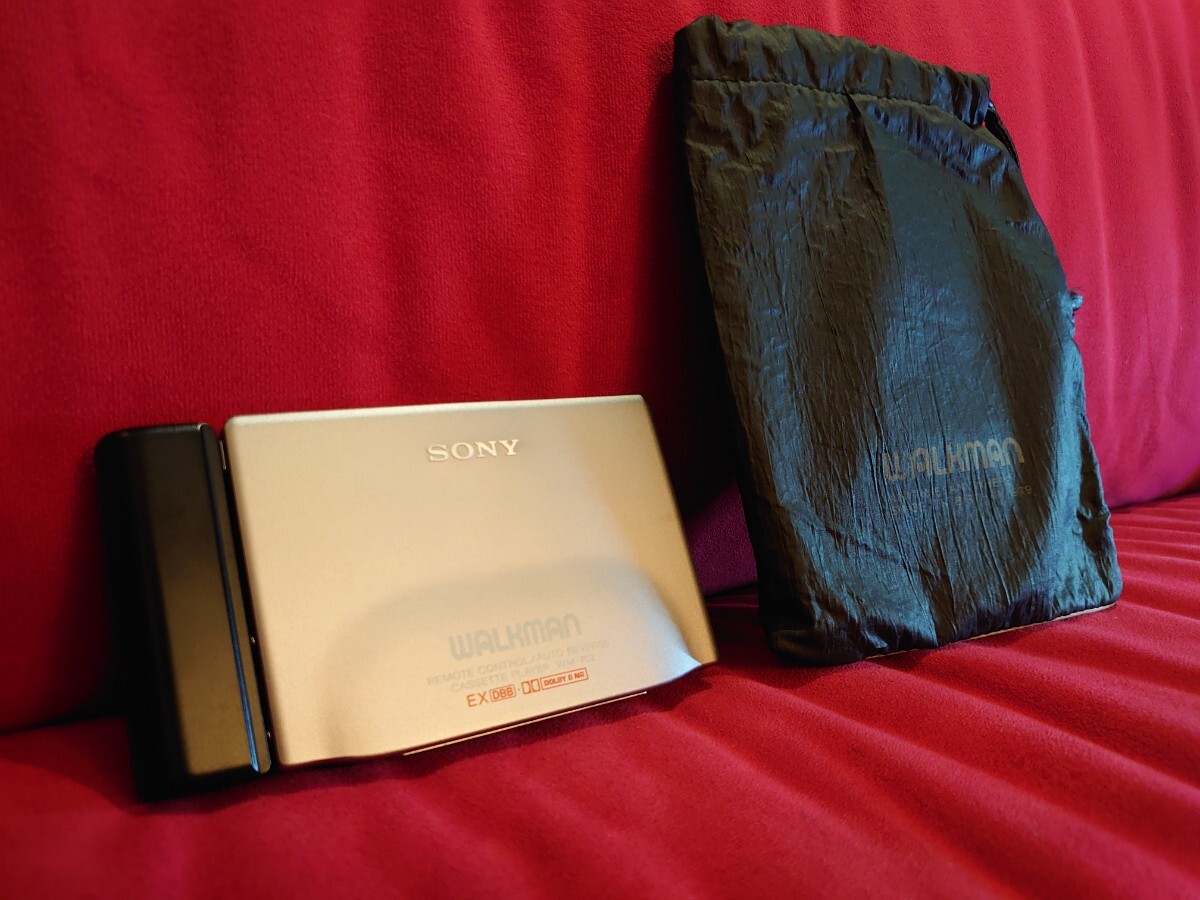 【SONY】WM-702 WALKMAN Vintage PORTABLE CASSETTE PLAYER ソニー　ウォークマン　ポータブル　カセットプレーヤー