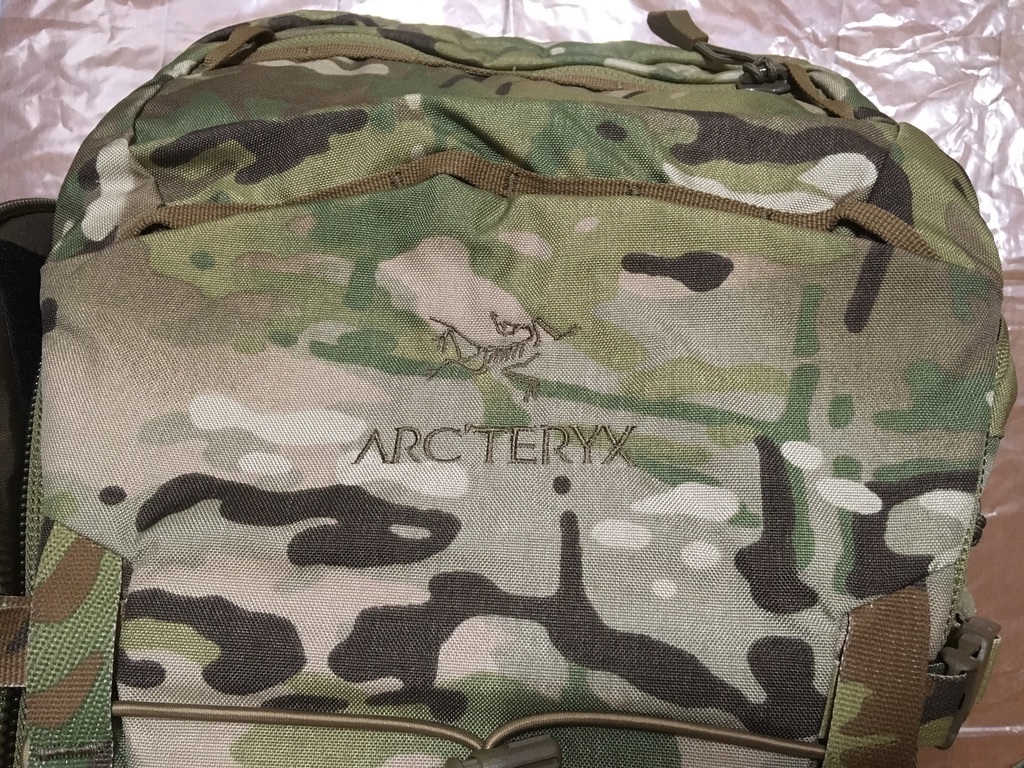 ARC' TERYX Leaf Khard 30 Backpack リーフ バックパック [送料 ARC' TERYX Leaf Khard 30 Backpack リーフ バックパック [送料