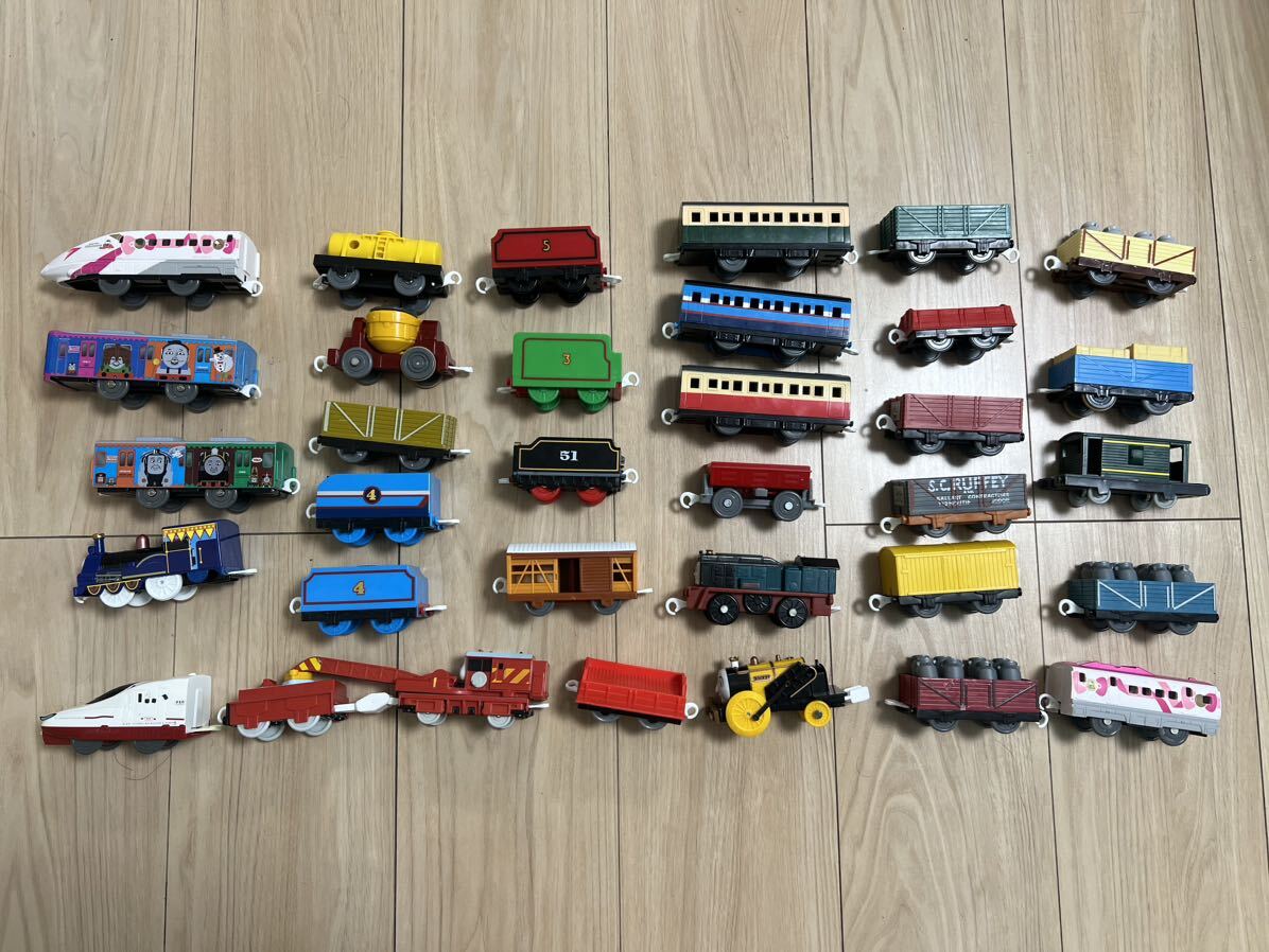 トーマス　プラレールセット　ドキドキマウンテン　おでかけセット