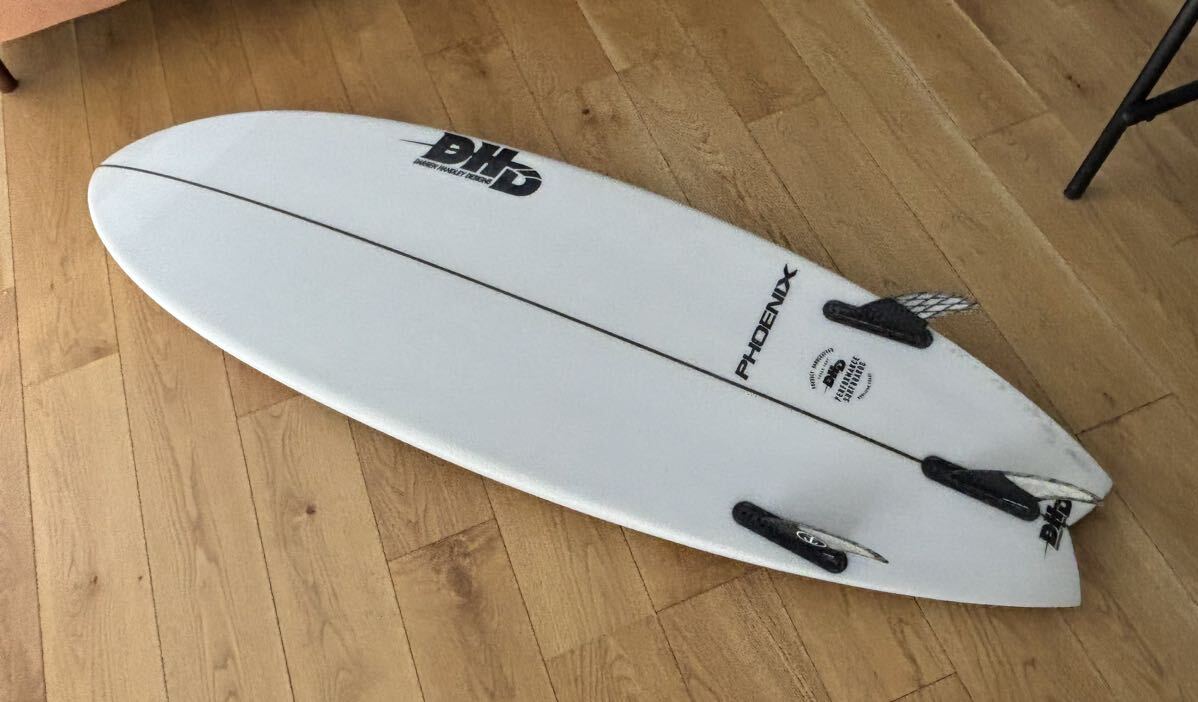 Yahoo!オークション - DHD サーフボード PHOENIX 5.7 美品 Yahoo!オークション - DHD サーフボード PHOENIX 5.7 美品