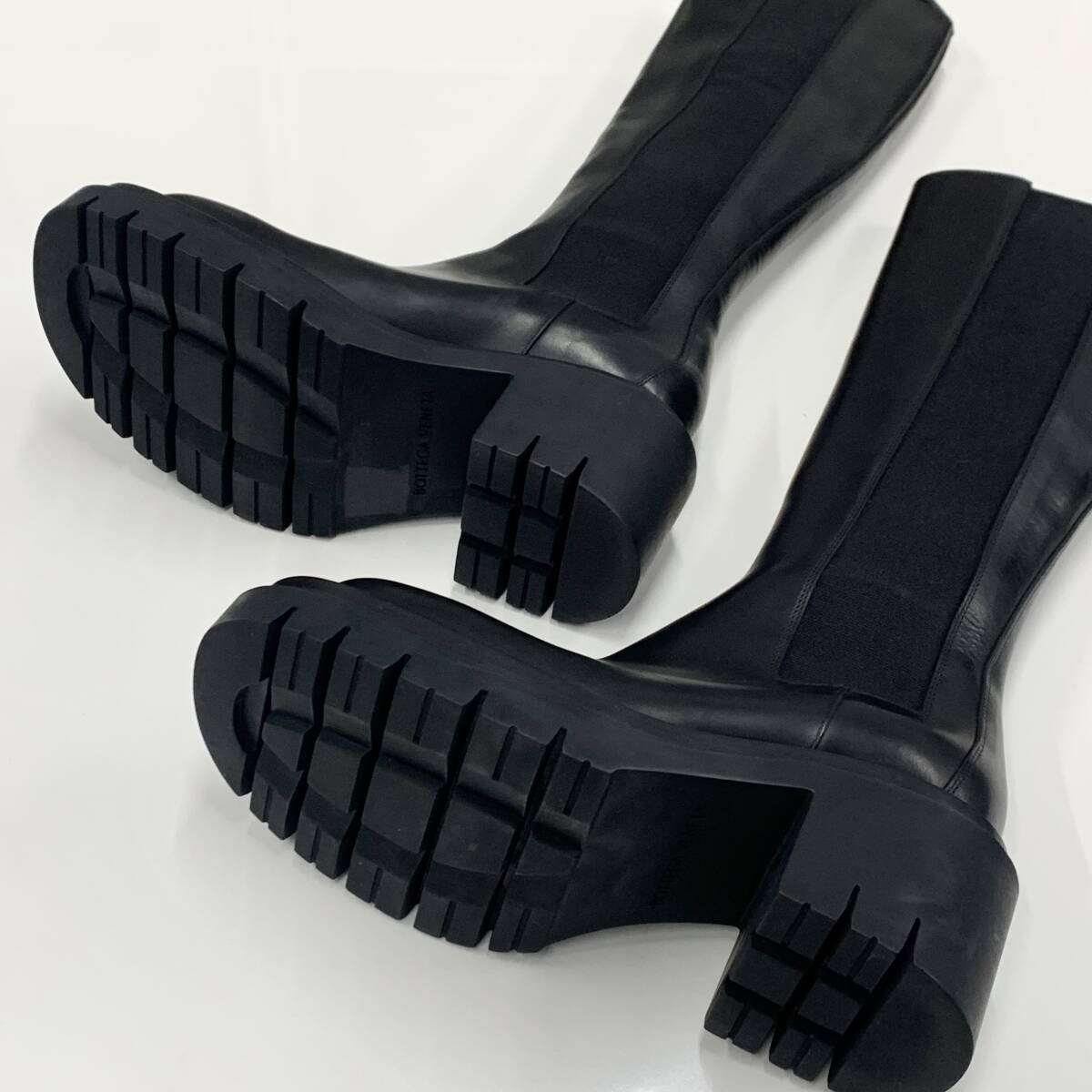 5989 未使用 ボッテガヴェネタ レザー サイドゴア ロングブーツ 5989 未使用 ボッテガヴェネタ レザー サイドゴア ロングブーツ