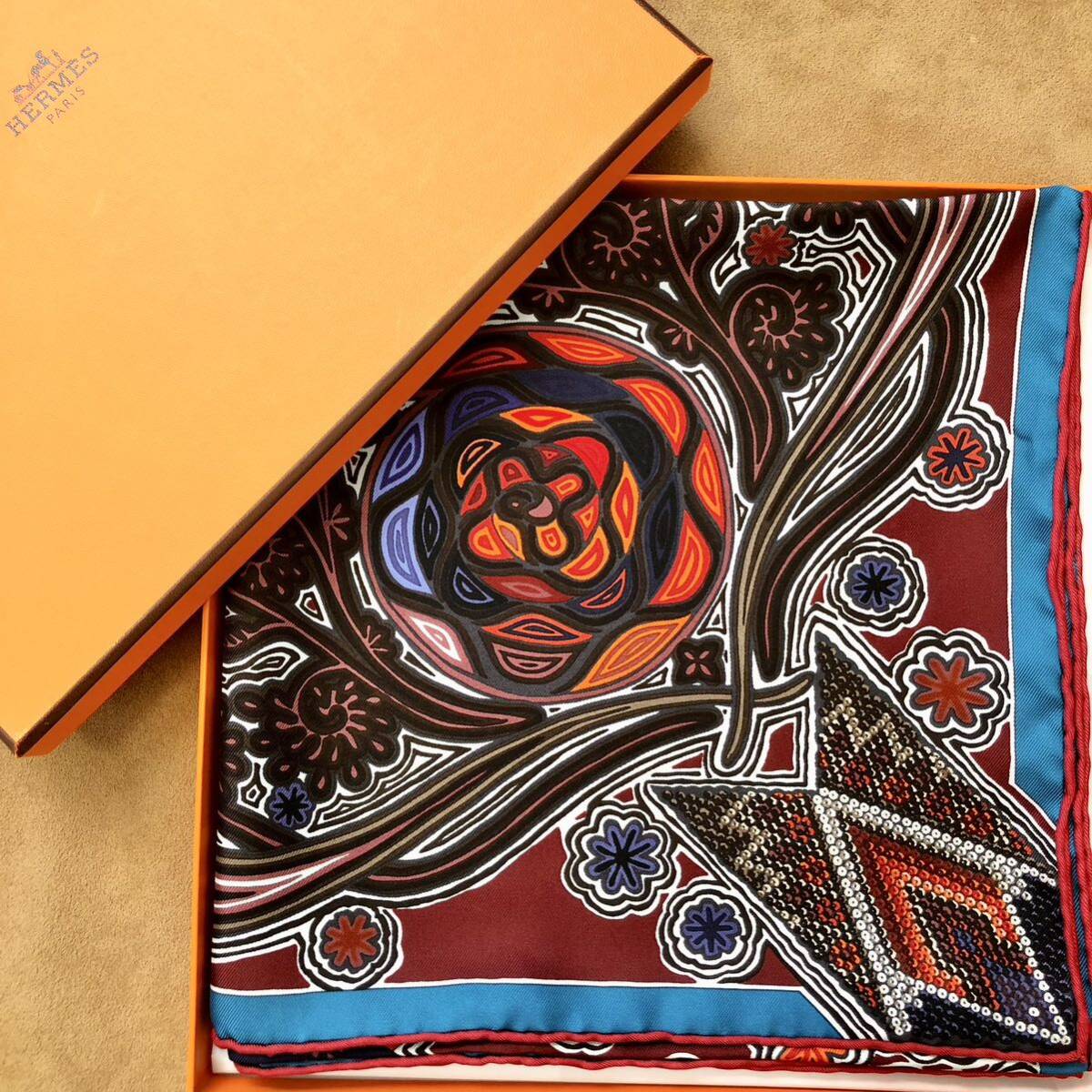 HERMES カレ90 L'Arbre du Vent 風の大樹 エルメス シルク スカーフ HERMES カレ90 L'Arbre du Vent 風の大樹 エルメス シルク スカーフ