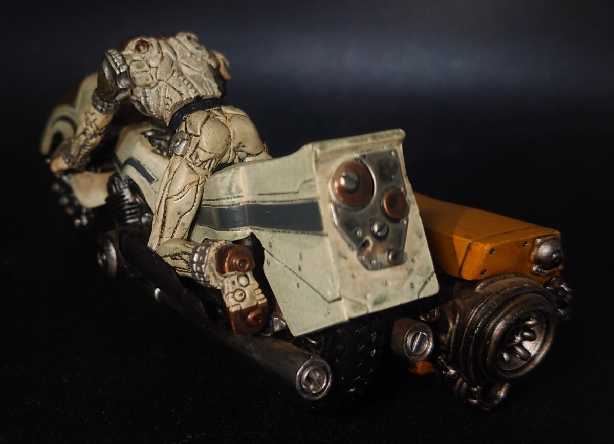 S.I.C.匠魂 VOL.4 キカイダー & バイク &サイドマシーン ホワイトカラー 竹谷隆之氏原型製作 塗装済み完成品 フィギュア 正規品 同梱歓迎_画像3