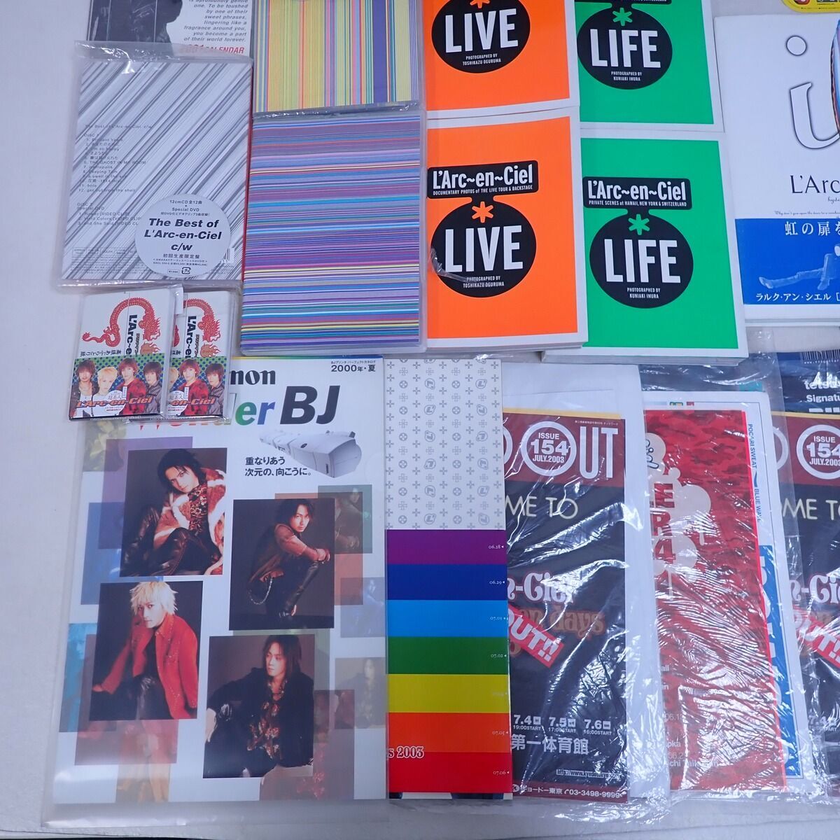L'Arc〜en〜Ciel グッズ トレカ/写真集/DVD/パンフレット/缶 L'Arc〜en〜Ciel グッズ トレカ/写真集/DVD/パンフレット/缶