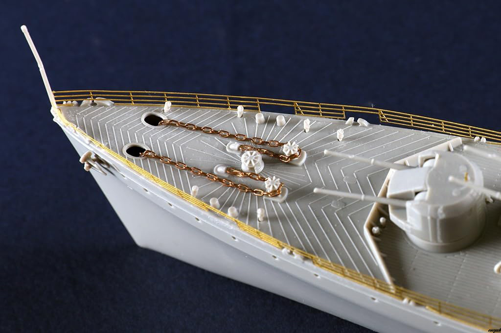実物に近いスケール感】プラモデル 1/350 イギリス 軽巡洋艦 実物に近いスケール感】プラモデル 1/350 イギリス 軽巡洋艦
