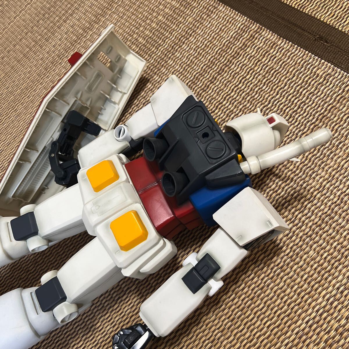 igoio ジャンボグレード ガンダム RX-78-2 塗装済み完成品 igoio ジャンボグレード ガンダム RX-78-2 塗装済み完成品