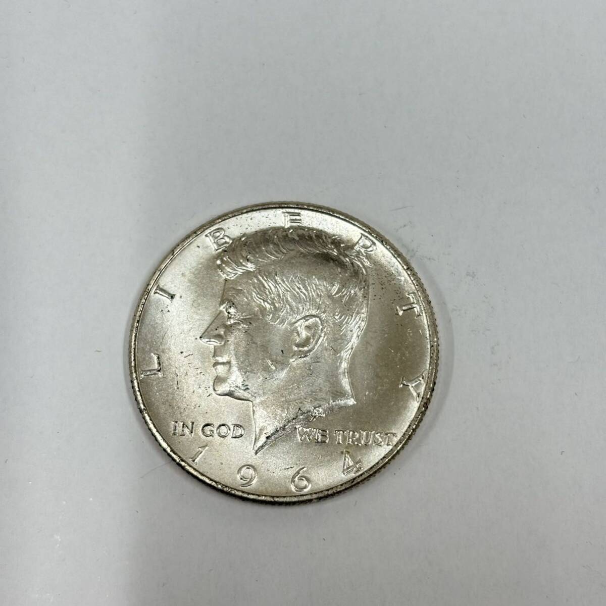アメリカ リバティ ハーフダラー ケネディ 1964年 銀貨 重さ12.4 アメリカ リバティ ハーフダラー ケネディ 1964年 銀貨 重さ12.4