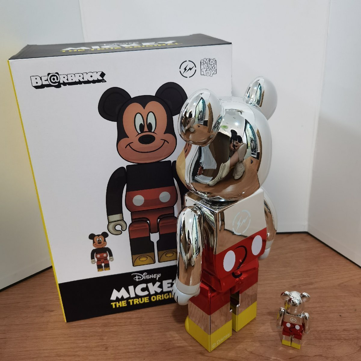 Bibian 比比昂- BE@RBRICK fragmentdesign MICKEY MOUSE COLOR Bibian 比比昂- BE@RBRICK fragmentdesign MICKEY MOUSE COLOR