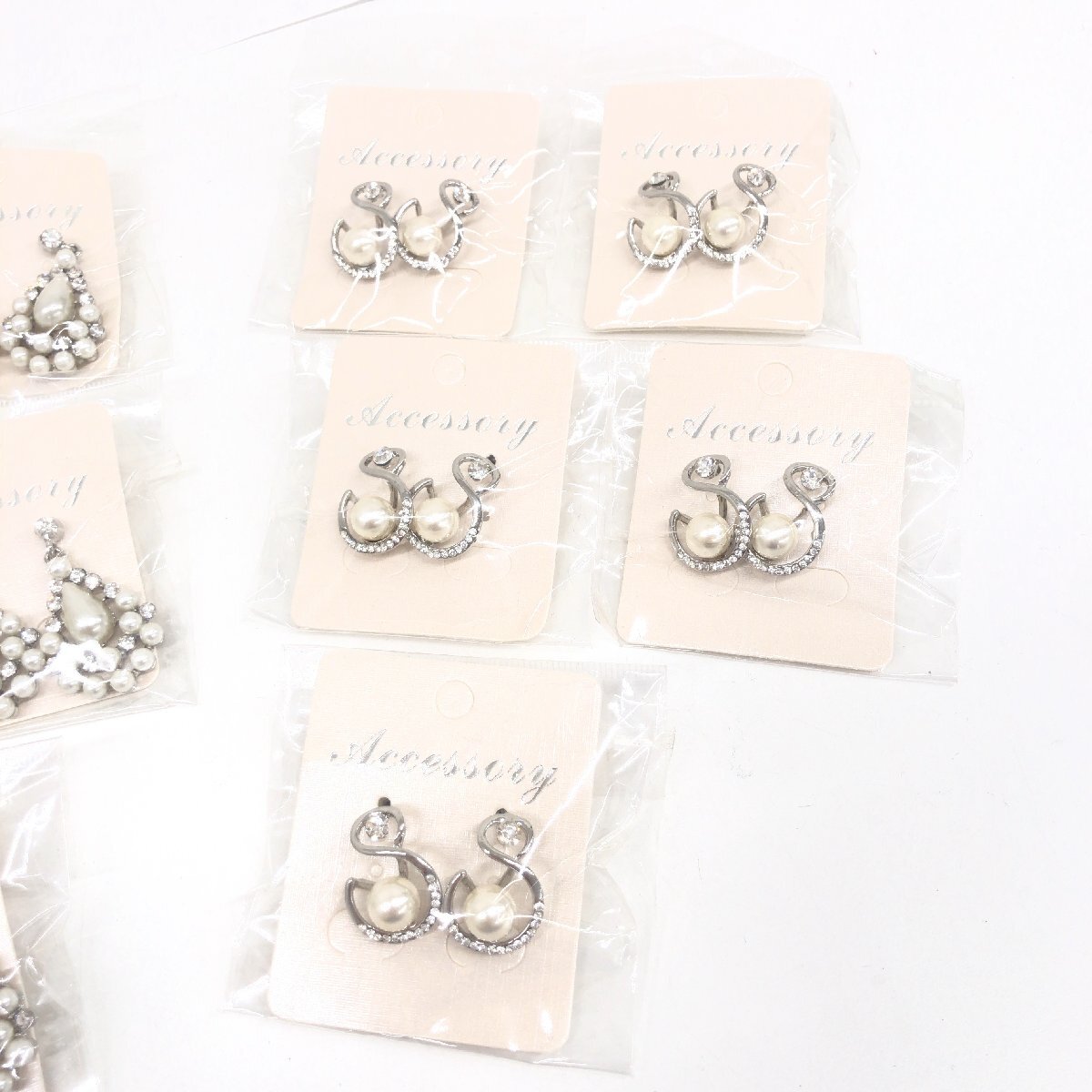 ●新品 Accessory ビジュー パール シルバーピアス 15點(diǎn)セット 3種類 大量 まとめ アクセサリー フォーマル パーティ レディース 未使用