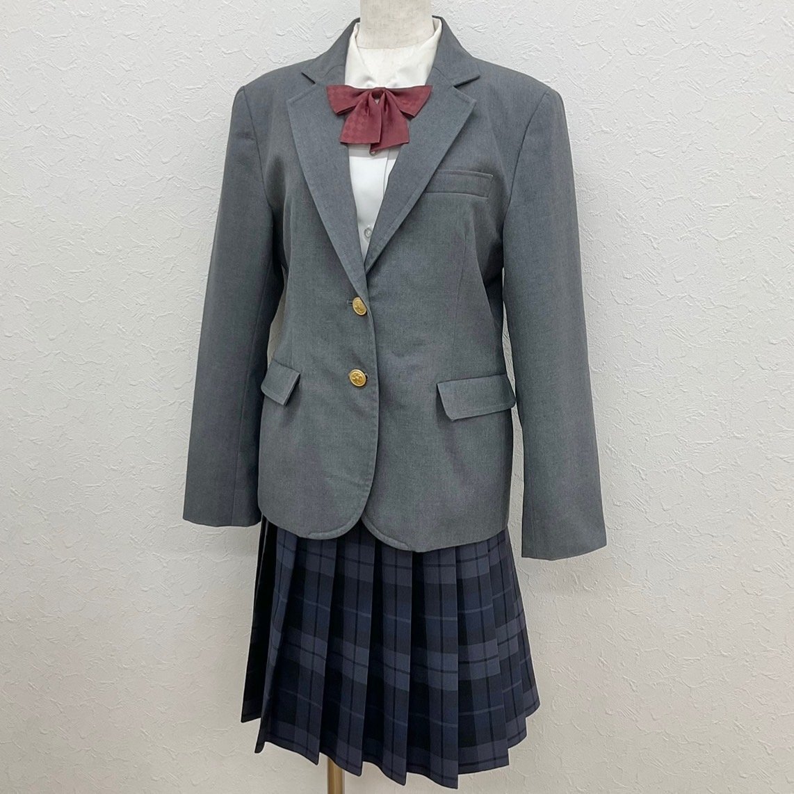 U382/S1044 (中古) 北海道 札幌新川高校 女子制服4点 /L/W66 U382/S1044 (中古) 北海道 札幌新川高校 女子制服4点 /L/W66