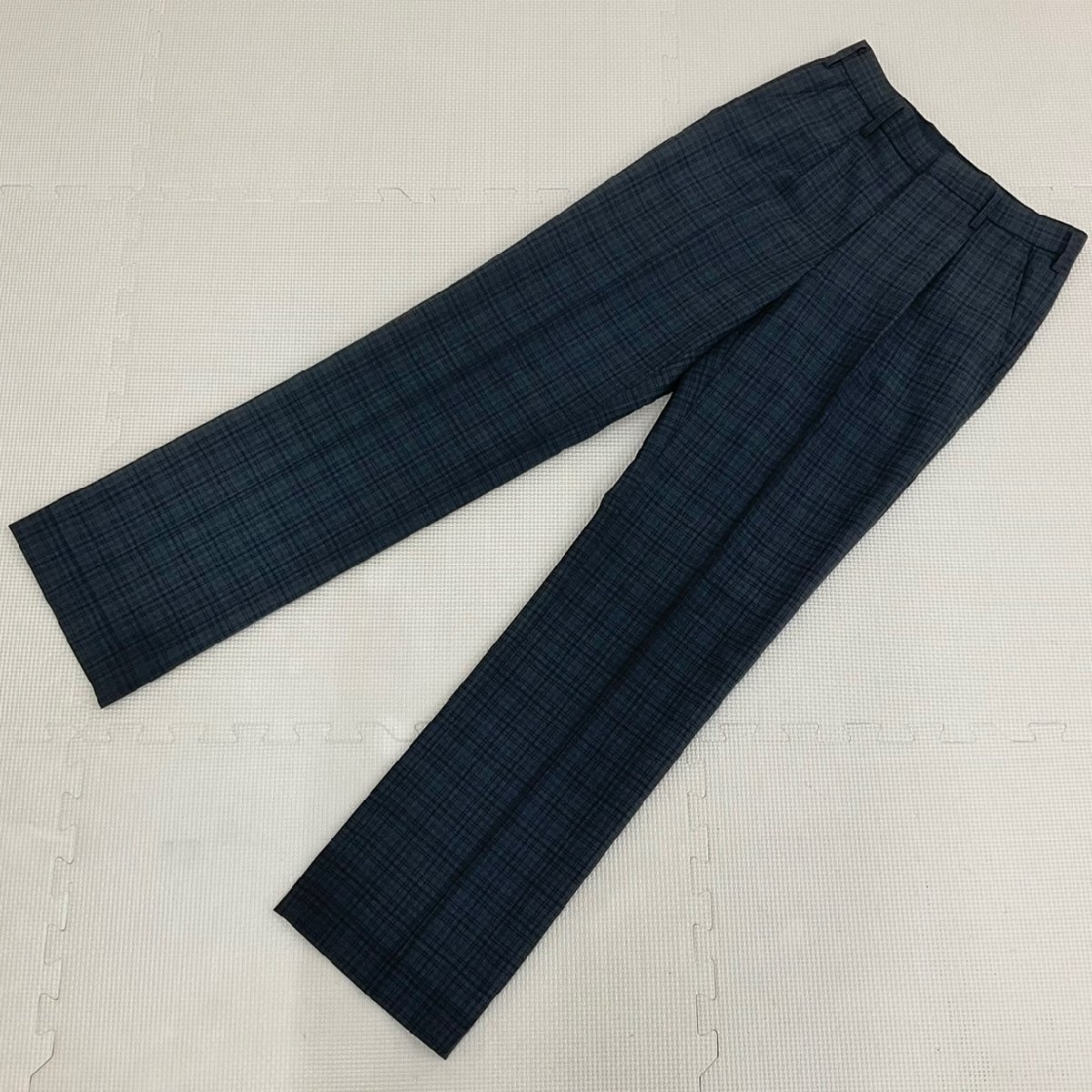 U1008/S1326(中古)千葉県 柏市立柏の葉中学校 男子制服1点 /冬ズボン/W70/総丈:約104cm/VARSITYMATE/グレー/チェック柄/状態良好/卒業生品/