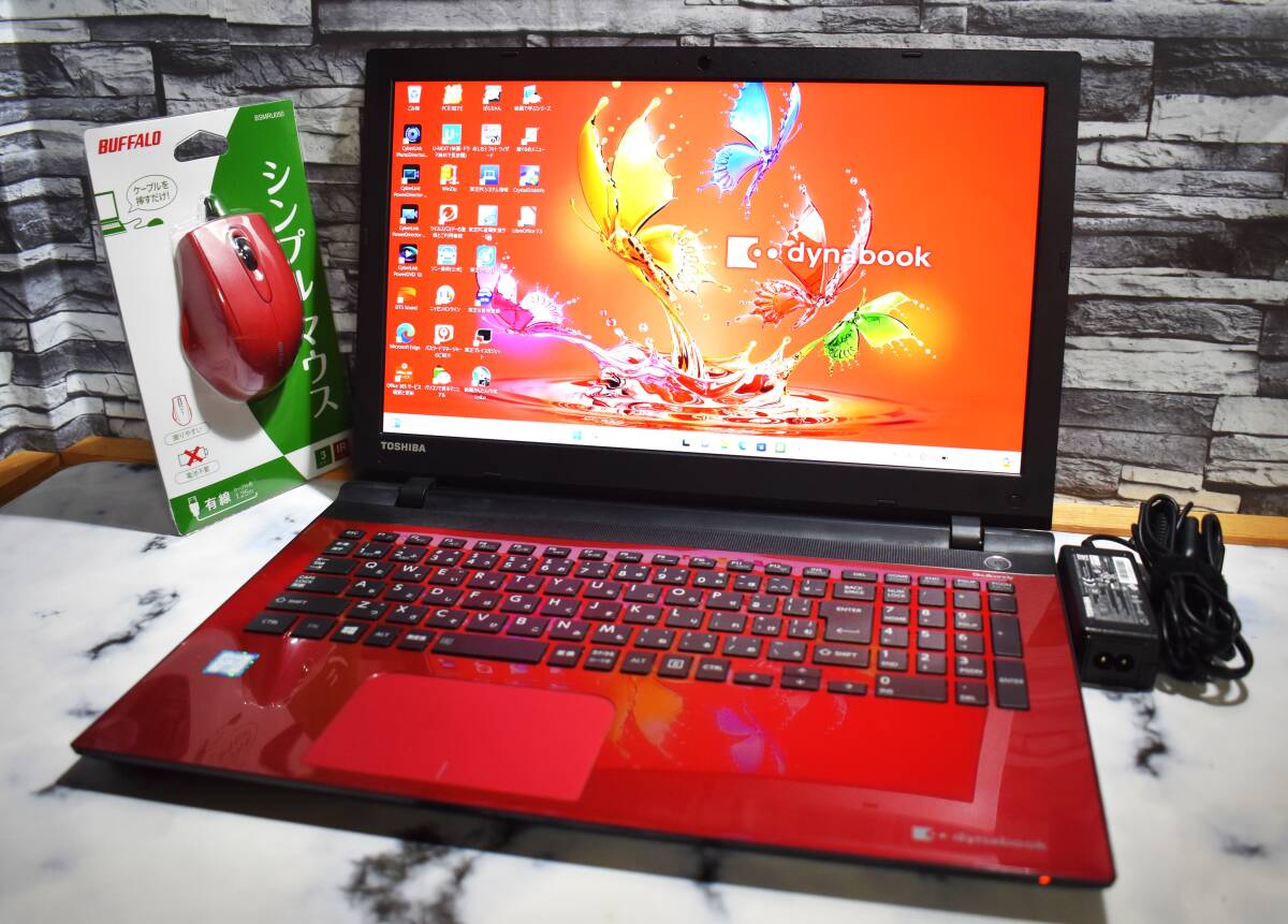 極上品♥大人気♥高速Corei5搭載♥レッド色東芝♥最新Win11搭載♥動画編集 極上品♥大人気♥高速Corei5搭載♥レッド色東芝♥最新Win11搭載